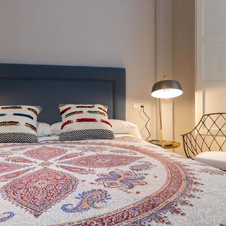 Alkazar Gardens Old Town 6 Pax Apartment Seville Luaran gambar