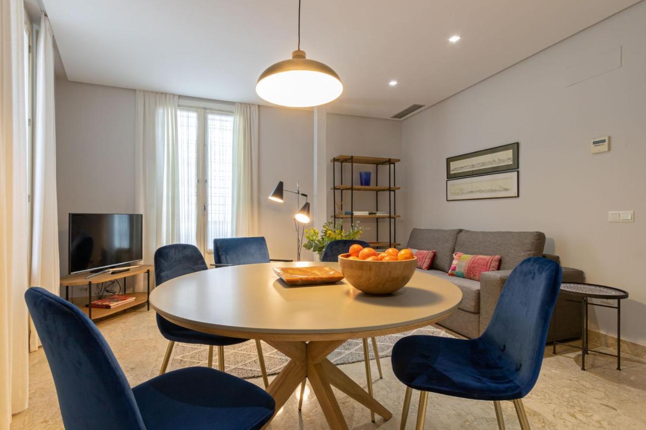 Alkazar Gardens Old Town 6 Pax Apartment Seville Luaran gambar