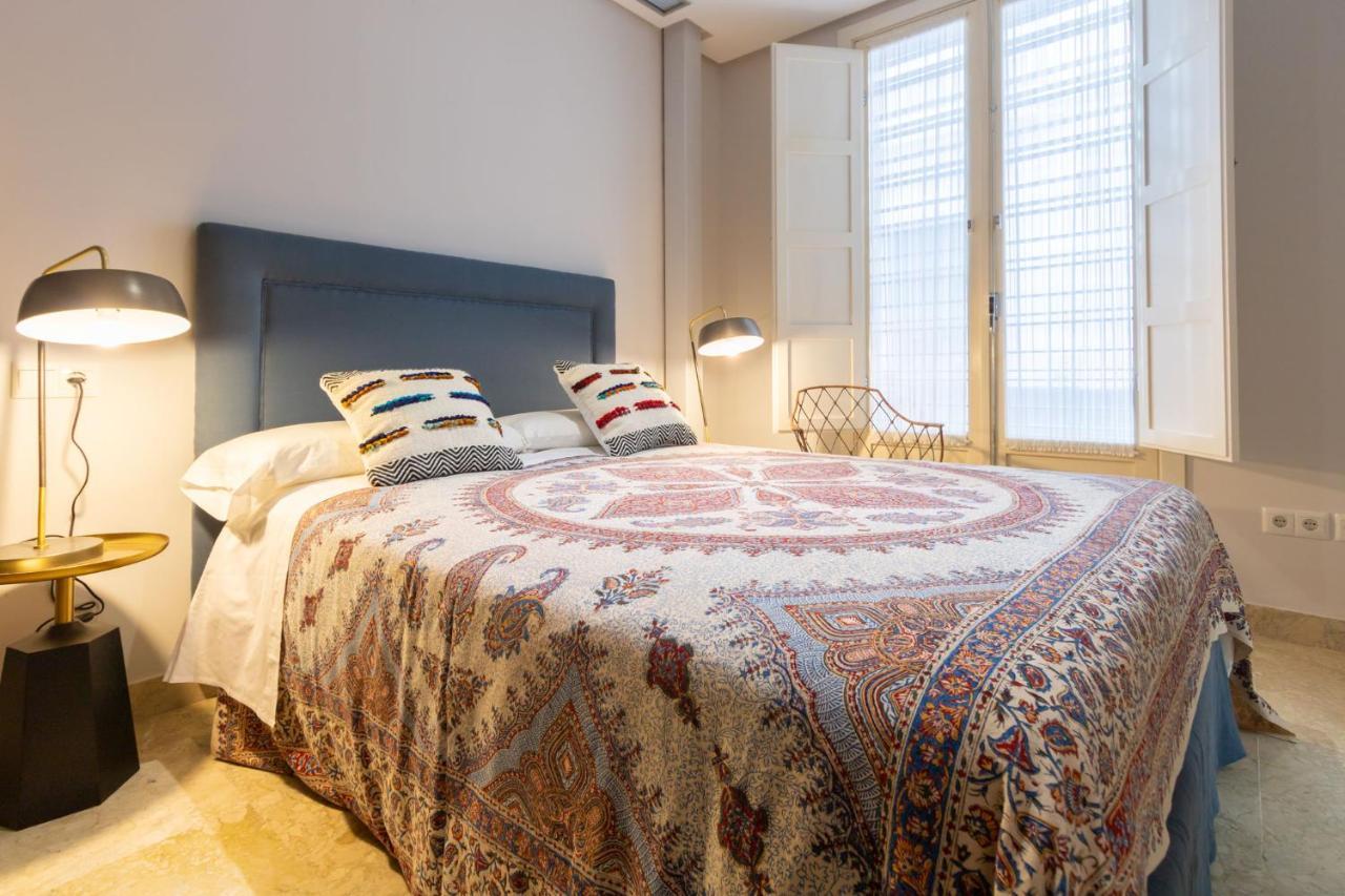 Alkazar Gardens Old Town 6 Pax Apartment Seville Luaran gambar